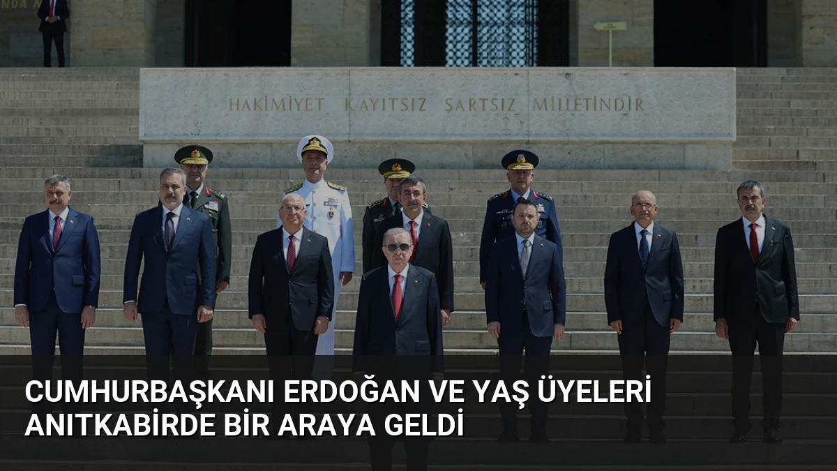 Cumhurbaşkanı Erdoğan ve YAŞ Üyeleri Anıtkabirde Bir Araya Geldi